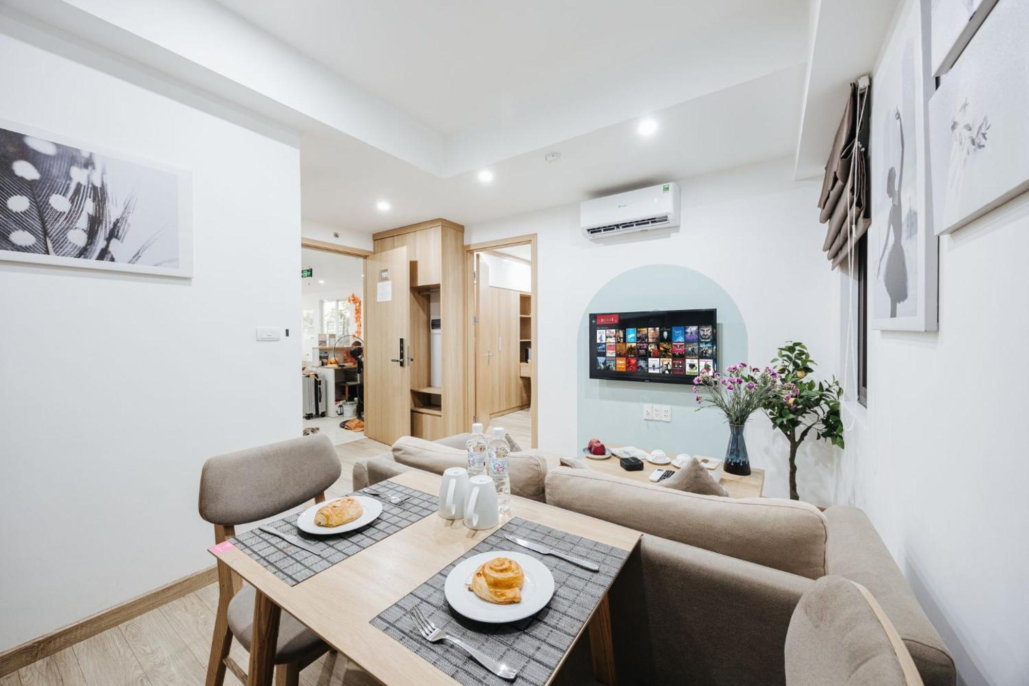 The Euphoria Sophisticated Style - Stay 24H Hanoi Eksteriør billede